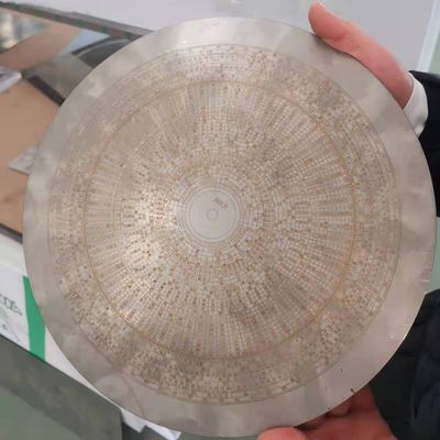 5 άξονες σύνδεση 100W Fiber Laser Etching Machine για πλάκα από ανοξείδωτο χάλυβα
